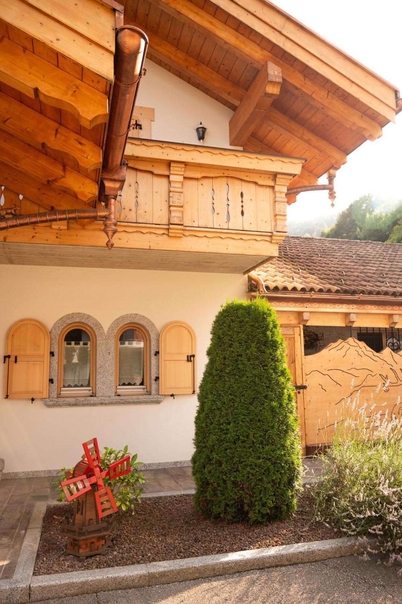 Alfio'S Alpen Suite Roncone Dış mekan fotoğraf
